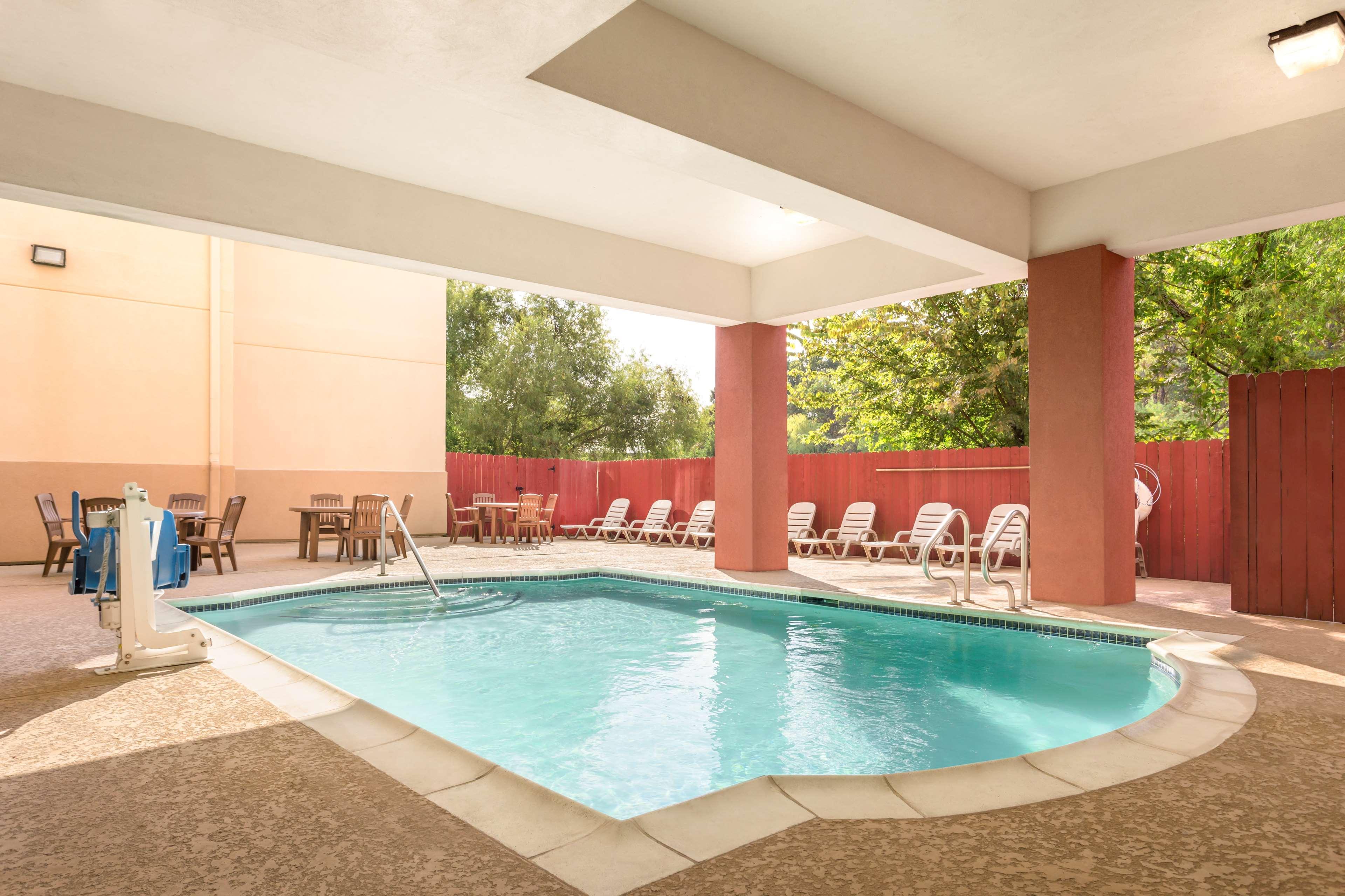 Sonesta Essential Iah Airport Jfk Boulevard - Newly Renovated Houston Extérieur photo